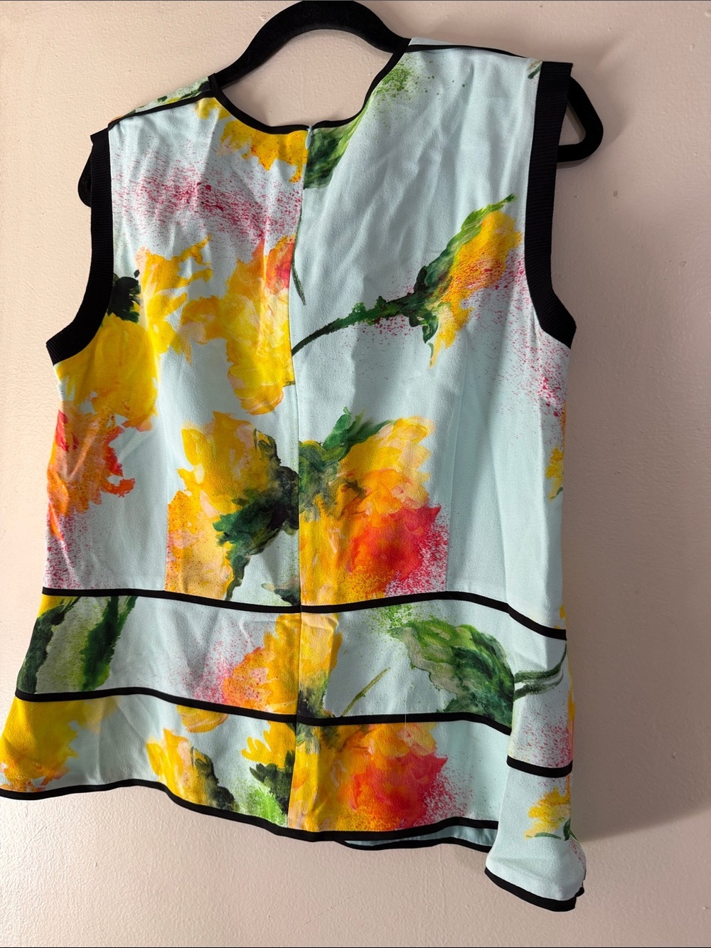 Escada top - Picture 4 of 7